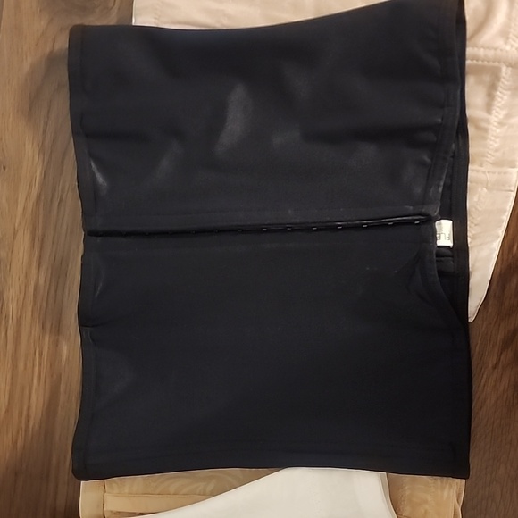 CORSETS SET OF 4 - Picture 6 of 10